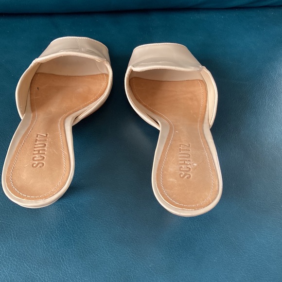 Schutz Kitten Heel Patent Peep-Toe Mule with Leather Insole & Outsole EU 40 - Picture 3 of 8